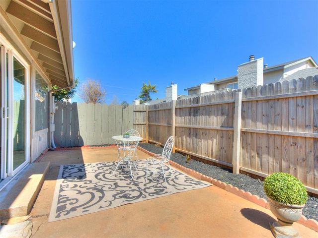 5841 Hefner Village Court, Oklahoma City, OK 73162