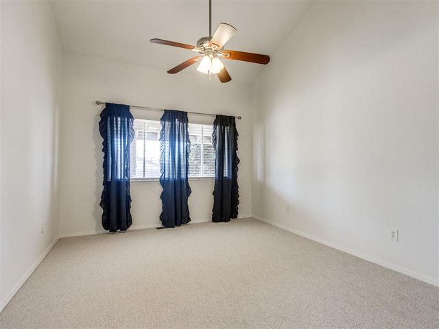 5841 Hefner Village Court, Oklahoma City, OK 73162