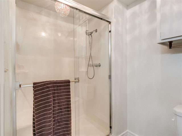 5841 Hefner Village Court, Oklahoma City, OK 73162