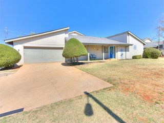 5841 Hefner Village Court, Oklahoma City, OK 73162