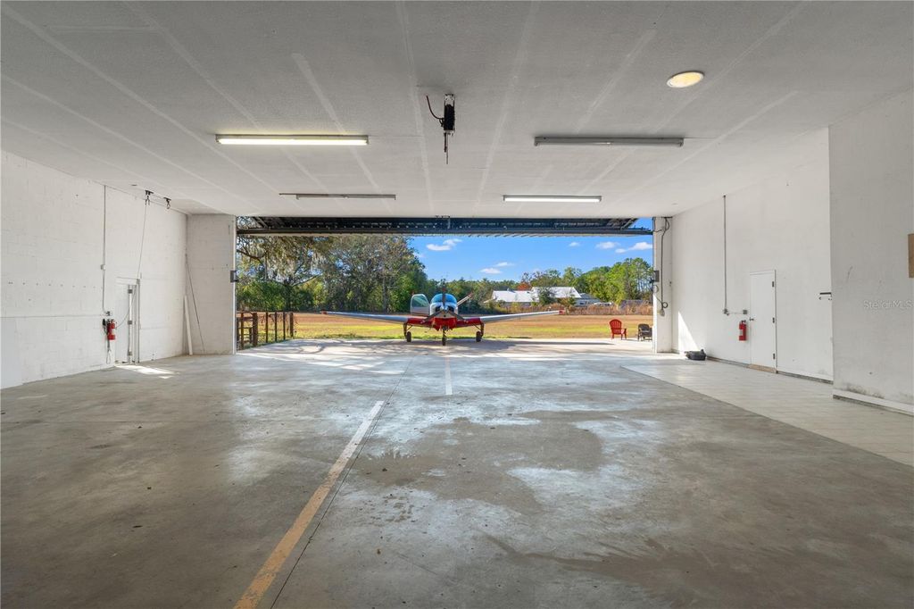 Image 2 of property listing at 13780 SE 100TH AVE, Belleview, FL 34420