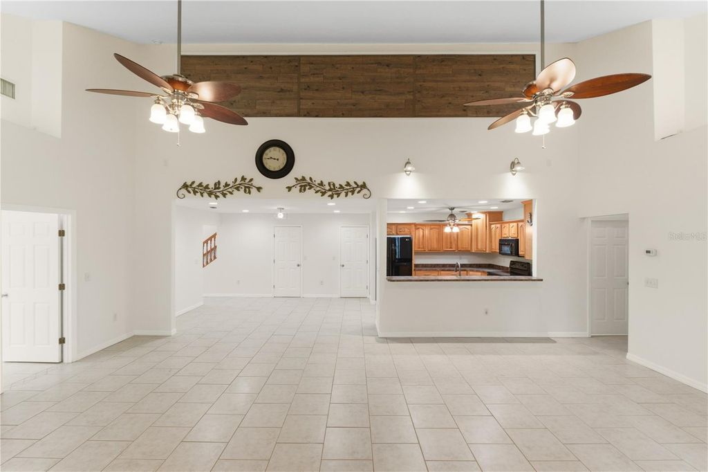 Image 17 of property listing at 13780 SE 100TH AVE, Belleview, FL 34420