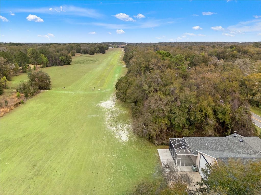 Image 3 of property listing at 13780 SE 100TH AVE, Belleview, FL 34420