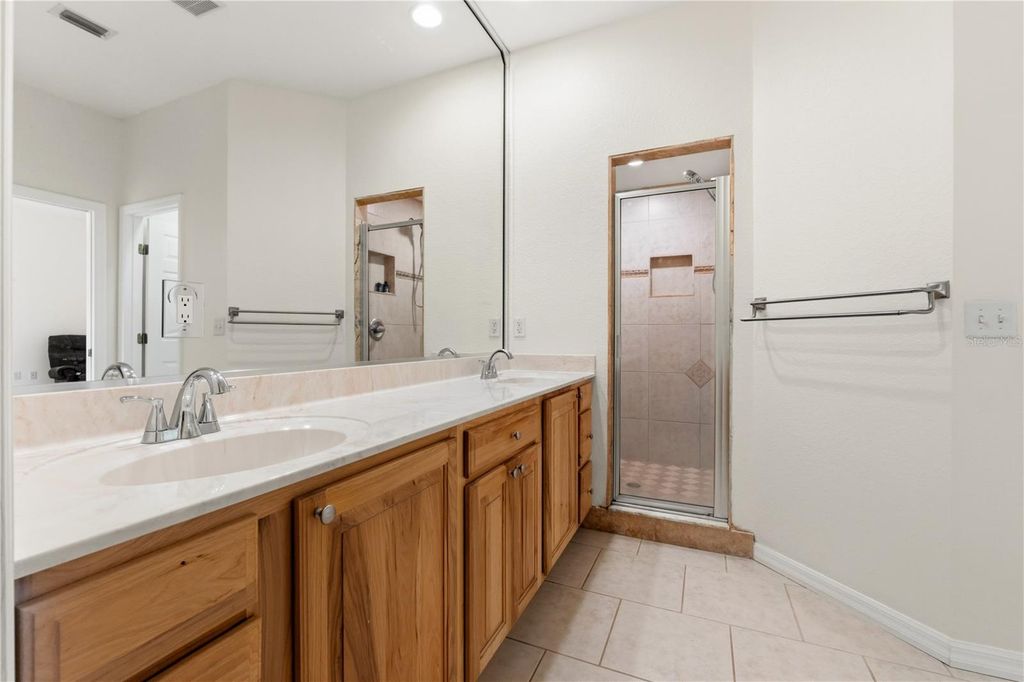 Image 32 of property listing at 13780 SE 100TH AVE, Belleview, FL 34420