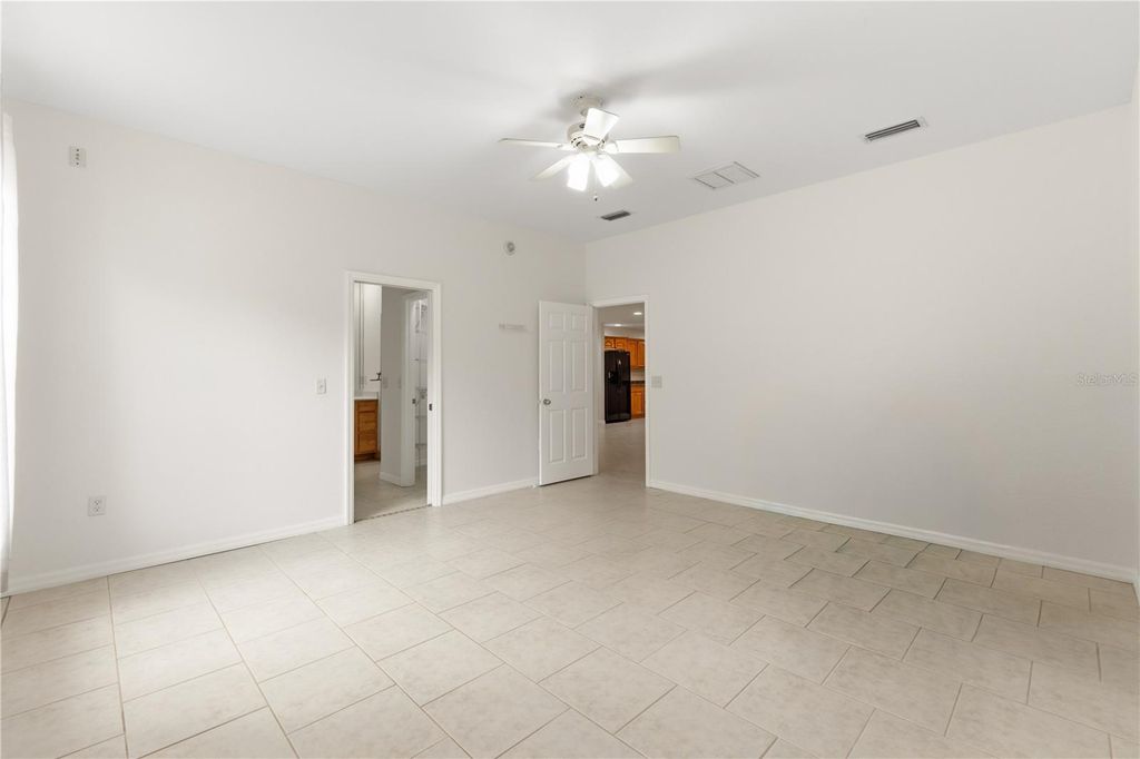 Image 37 of property listing at 13780 SE 100TH AVE, Belleview, FL 34420