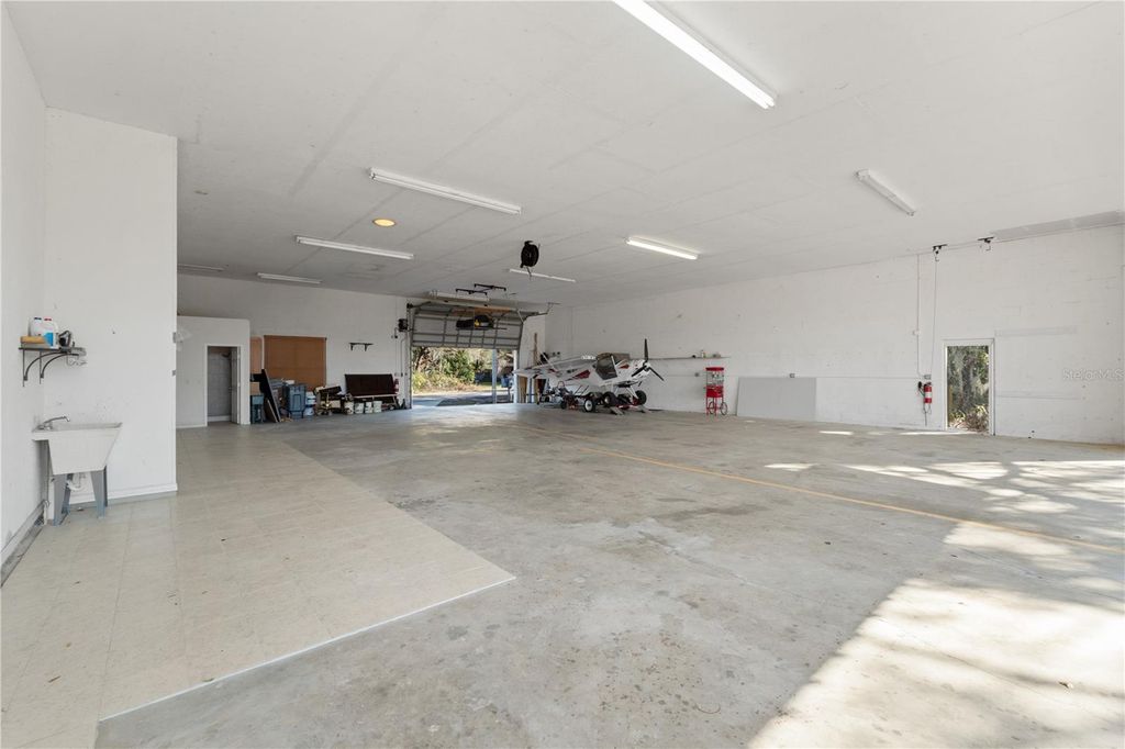 Image 56 of property listing at 13780 SE 100TH AVE, Belleview, FL 34420