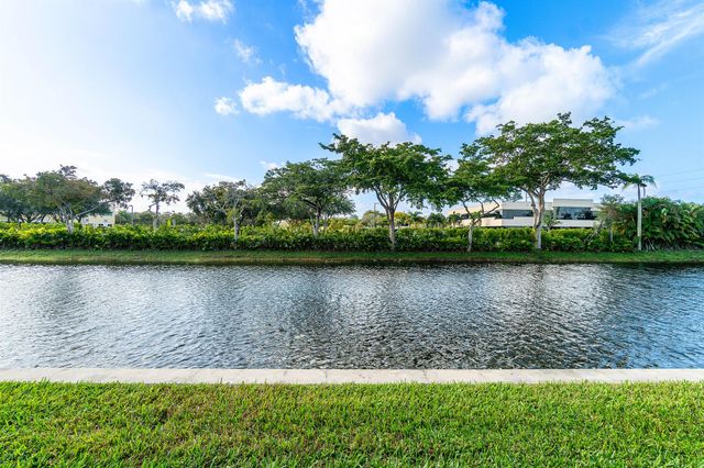 8328 Waterline Drive 105, Boynton Beach, FL 33472
