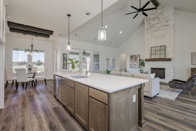 2390 County Road 1112, Farmersville, TX 75442