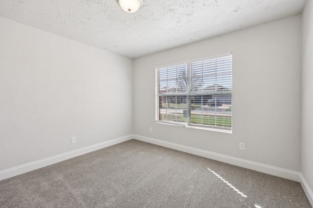 10904 Braemoor Drive, Fort Worth, TX 76052