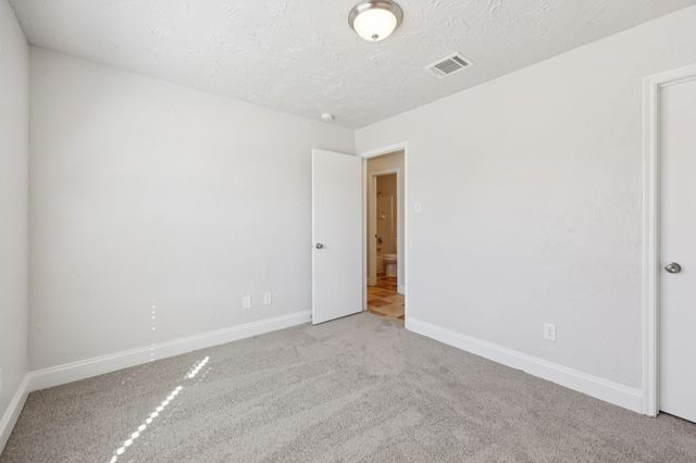 10904 Braemoor Drive, Fort Worth, TX 76052