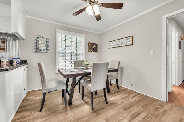414 Peterson Ln, Clarksville, TN 37040