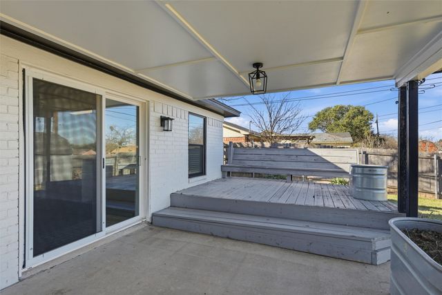 922 Vail Highlands Drive, Hewitt, TX 76643