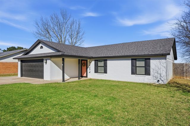 922 Vail Highlands Drive, Hewitt, TX 76643