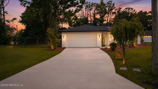 3 WESTROBIN Place, Palm Coast, FL 32164