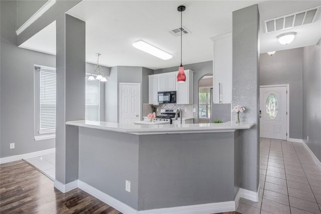 972 Cypress Lane, Dayton, TX 77535