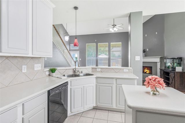 972 Cypress Lane, Dayton, TX 77535