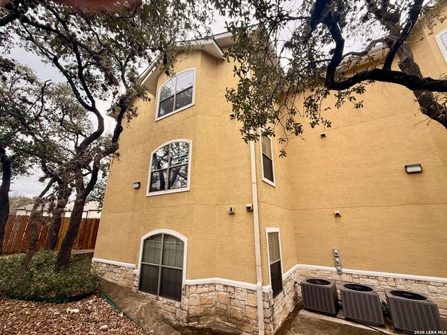7323 Snowden Rd Apt 3302, San Antonio, TX 78240