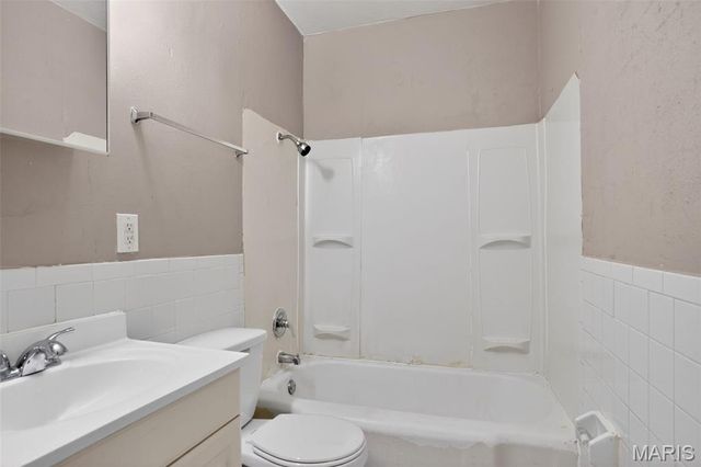 512 Coppinger Drive, St Louis, MO 63135