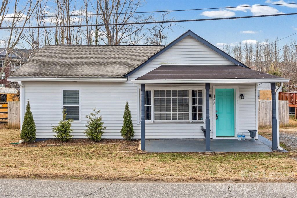 1235 Bradford Heights Road, Gastonia, NC 28054