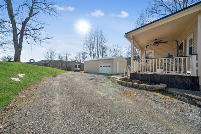 416 Pine Run Rd, Marion Twp, PA 16123