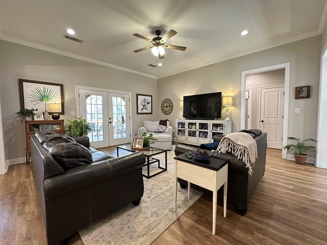 48 Vermont Dr., Petal, MS 39465