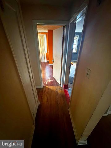 52 CAROLINE AVE, Hamilton, NJ 08610