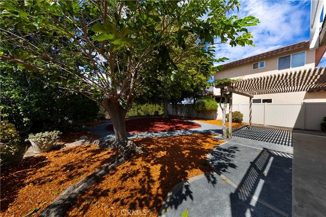 23401 Via Burriana, Mission Viejo, CA 92691