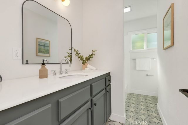 10579 Lev Ave, San Fernando, CA 91345