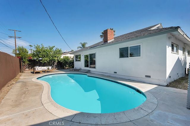 10579 Lev Ave, San Fernando, CA 91345