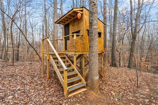 270 Morning Glory Road, Madison, NC 27025