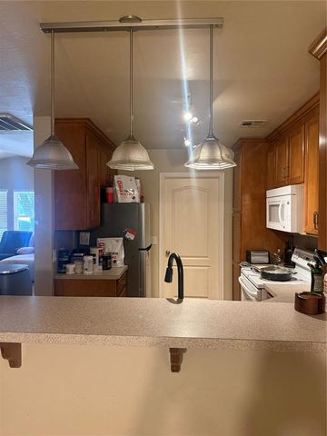 401 Poppy Lane, Norman, OK 73069
