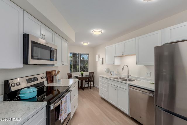 10943 W COGGINS Drive, Sun City, AZ 85351