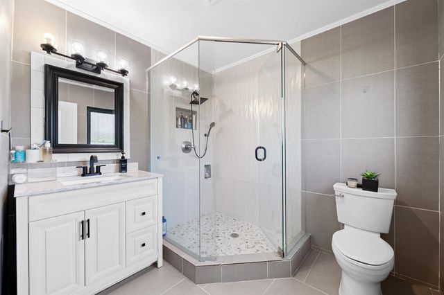 2601 NE 8th Court, Pompano Beach, FL 33062