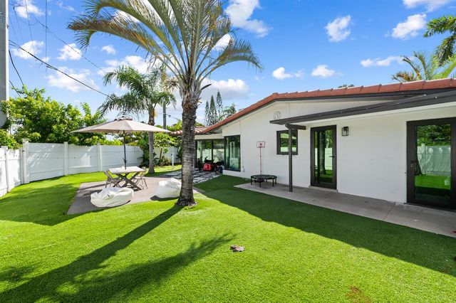 2601 NE 8th Court, Pompano Beach, FL 33062
