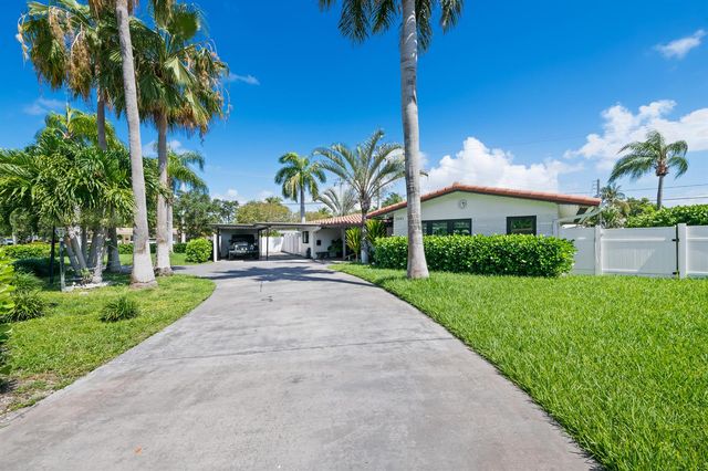 2601 NE 8th Court, Pompano Beach, FL 33062