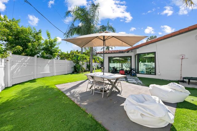 2601 NE 8th Court, Pompano Beach, FL 33062