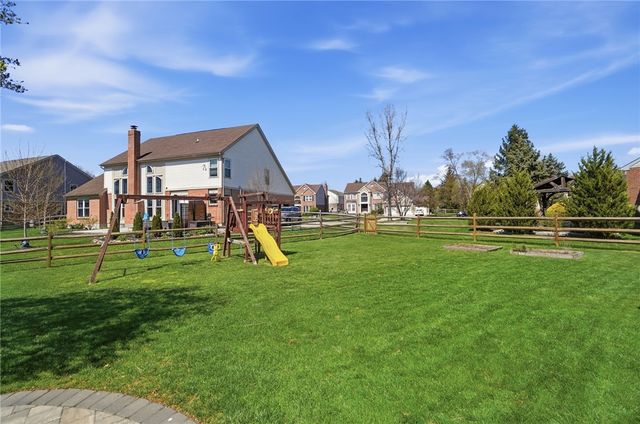 15 Shockton Court, Springboro, OH 45066