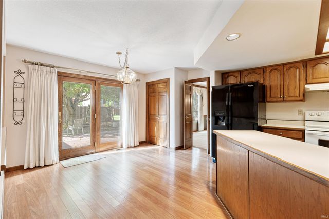 1805 Lakewood Drive, Fort Wayne, IN 46819