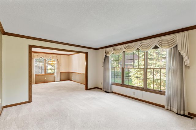 1805 Lakewood Drive, Fort Wayne, IN 46819