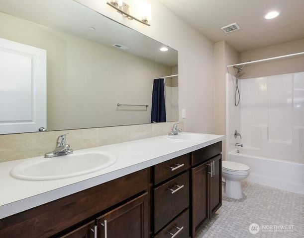 1033 Banyan Street, Bremerton, WA 98310