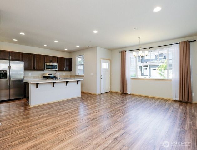 1033 Banyan Street, Bremerton, WA 98310