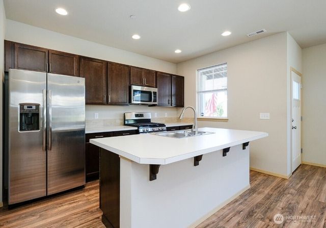 1033 Banyan Street, Bremerton, WA 98310