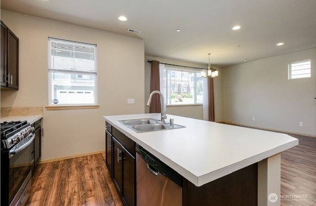 1033 Banyan Street, Bremerton, WA 98310