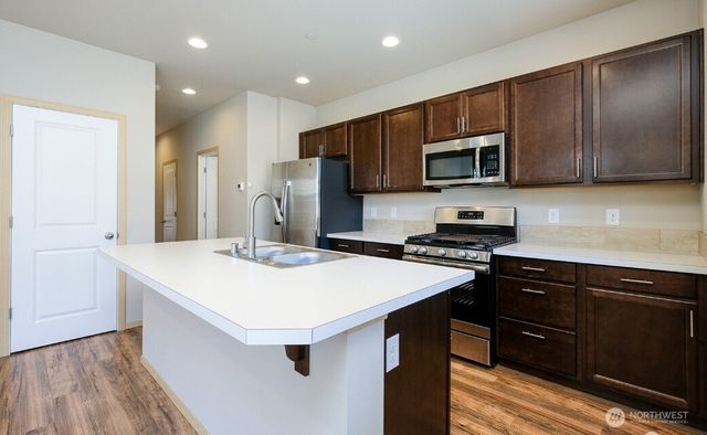 1033 Banyan Street, Bremerton, WA 98310