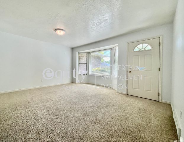 11742 S TATTERED ANGEL CV, Riverton, UT 84065