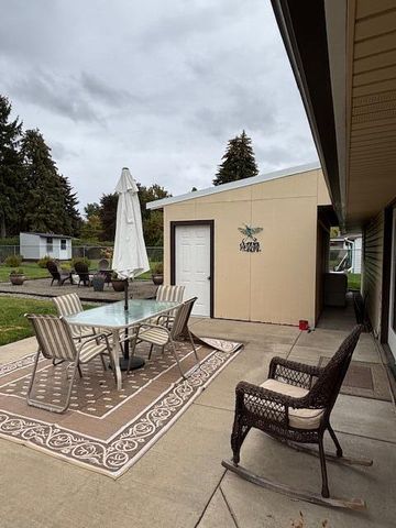 4831 Clinton Avenue, Klamath Falls, OR 97603