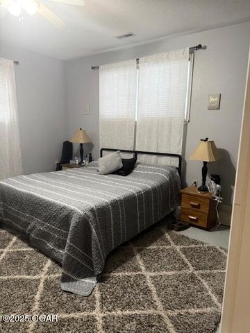 220 S Park Avenue, Aurora, MO 65605