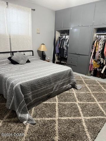 220 S Park Avenue, Aurora, MO 65605