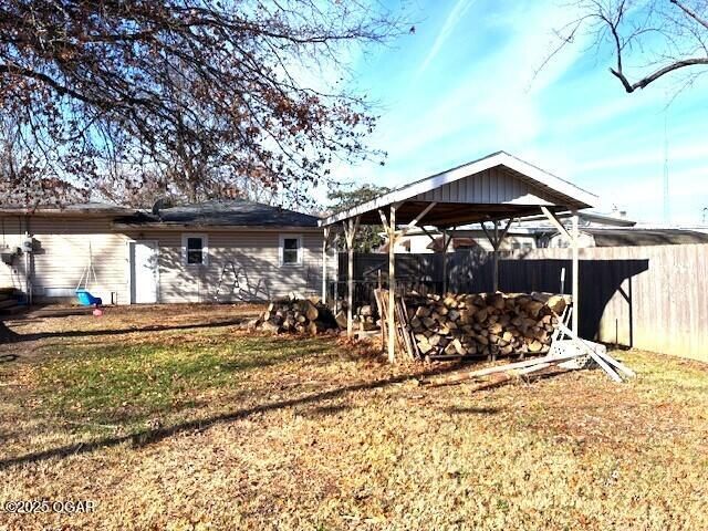 220 S Park Avenue, Aurora, MO 65605