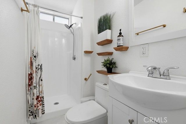 472 E Sunset Street, Long Beach, CA 90805